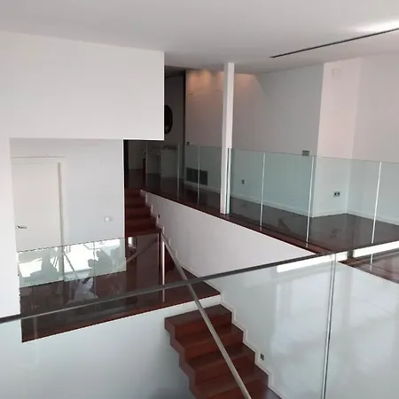 Experience Valencia Bnb - Luxury Chalet 298 Con Piscina בקתה