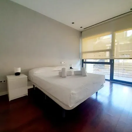 Experience Valencia Bnb - Luxury Chalet 298 Con Piscina בקתה *