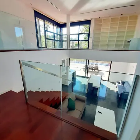 Experience Valencia Bnb - Luxury Chalet 298 Con Piscina בקתה